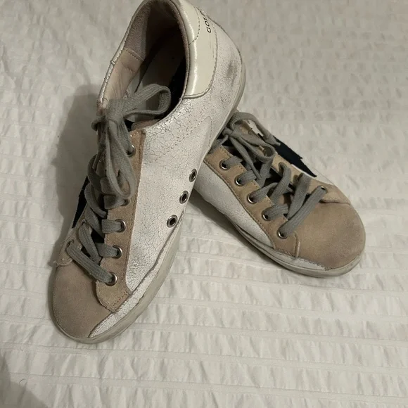 Golden Goose Beige and Navy Star Sneakers - Picture 5 of 5
